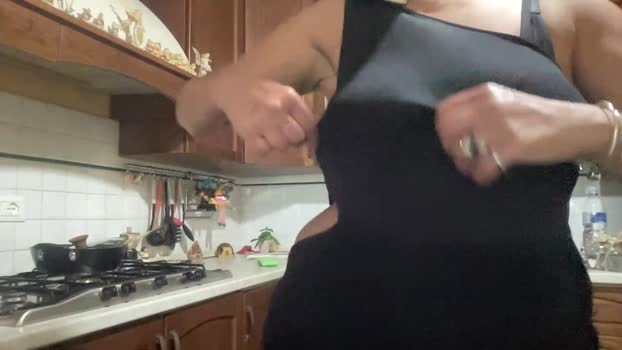 martinabigst lickpussy Webcam SHOW @ Cam4 18-08-2025