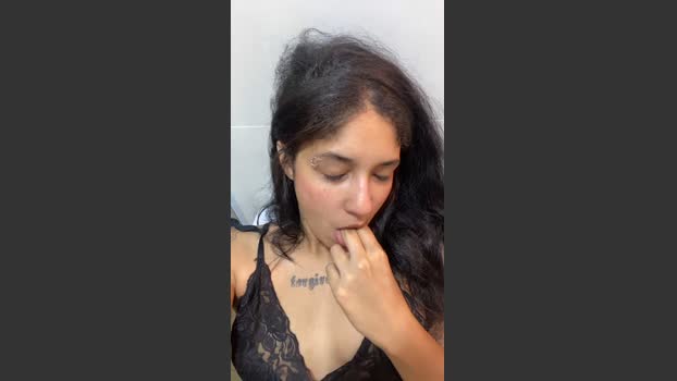 agatinha2023 fuckher Webcam SHOW @ Cam4 19-08-2025