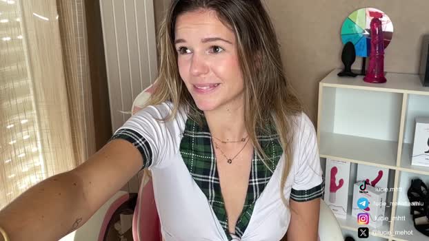 lucie_mehott lickpussy Webcam SHOW @ Cam4 08-09-2025