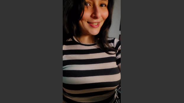 Roxannepiggy tits Webcam SHOW @ Cam4 11-09-2025