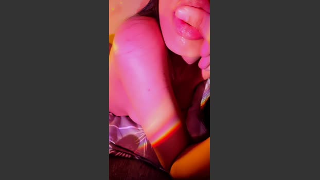 Aloneathome22 kiss Webcam SHOW @ Cam4 12-09-2025