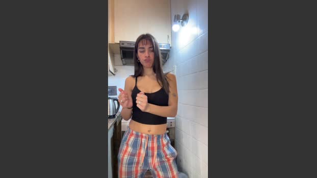 Morenita_gtv striptease Webcam SHOW @ Cam4 16-09-2025