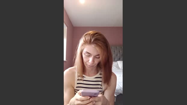 Housewife_Kirst lovense Webcam SHOW @ Cam4 20-09-2025