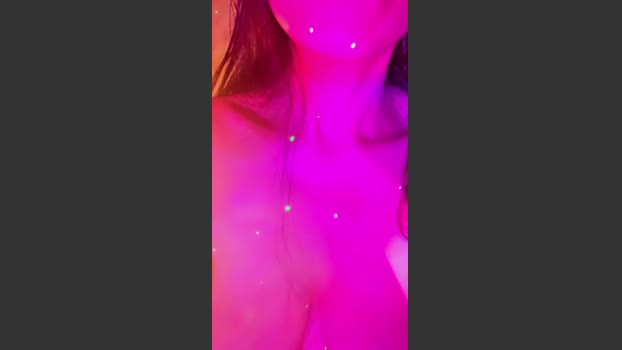 Aloneathome22 kissing Webcam SHOW @ Cam4 21-09-2025