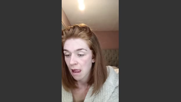 Housewife_Kirst fuckher Webcam SHOW @ Cam4 26-09-2025