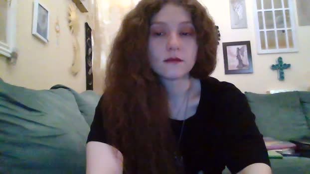 QueenCrimson fuckass Webcam SHOW @ Cam4 03-10-2025