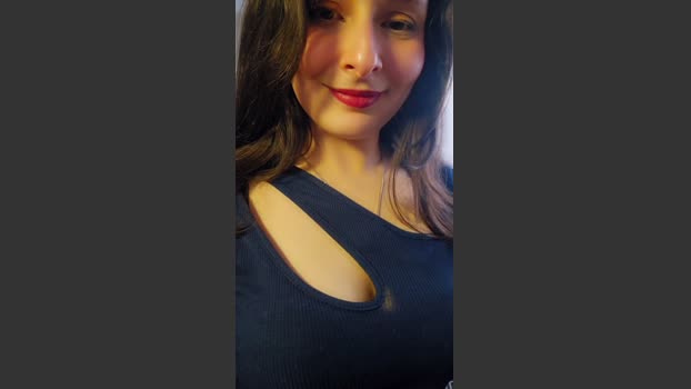 Roxannepiggy Show Webcam SHOW @ Cam4 03-10-2025