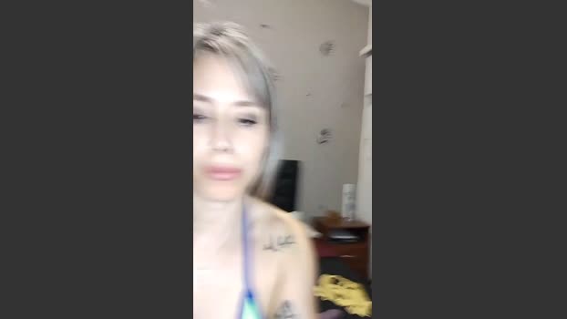 Florcitapole legs Webcam SHOW @ Cam4 05-10-2025