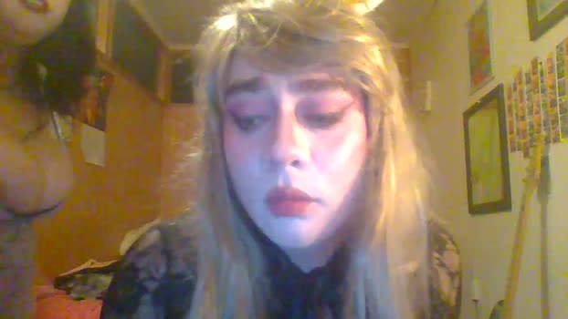 Softicecream69 kissing Webcam SHOW @ Cam4 06-10-2025