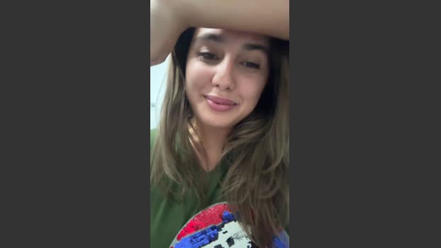 siaparis fuckme Webcam SHOW @ Cam4 06-10-2025