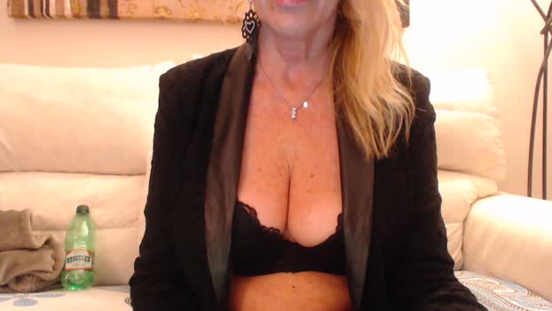 susylux20 Naked Webcam SHOW @ Cam4 05-10-2025