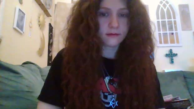 QueenCrimson Download Webcam SHOW @ Cam4 07-10-2025