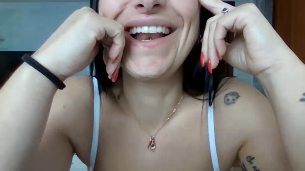 chanelclarissa4 lick Webcam SHOW @ Cam4 07-10-2025
