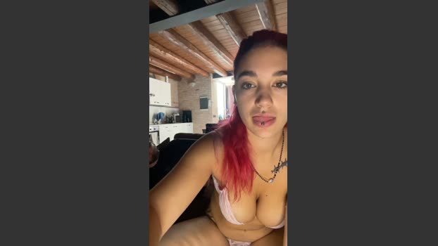 dollyredyxx