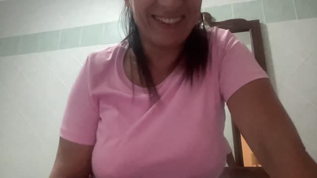 martinabigst sucktits Webcam SHOW @ Cam4 07-10-2025
