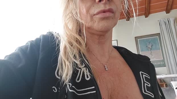 susylux20 sexyfeet Webcam SHOW @ Cam4 07-10-2025