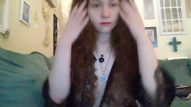 QueenCrimson tits Webcam SHOW @ Cam4 08-10-2025