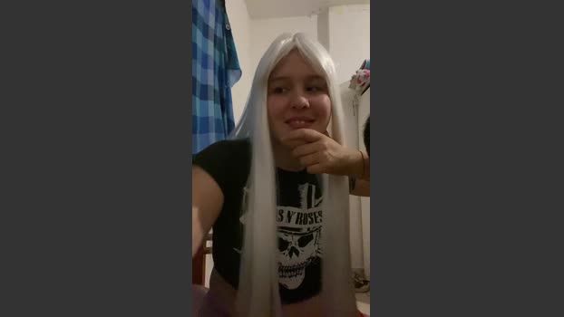 Nickibigass fuckher Webcam SHOW @ Cam4 10-10-2025