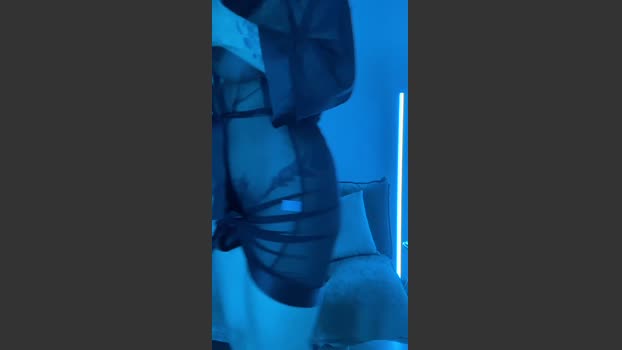 karenbrunette kiss Webcam SHOW @ Cam4 11-10-2025