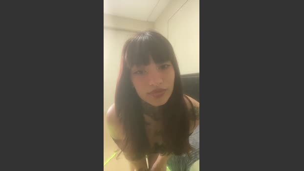 Nenacrazy777 fingers Webcam SHOW @ Cam4 12-10-2025