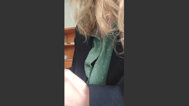 Secretairenue suckshow Webcam SHOW @ Cam4 13-10-2025