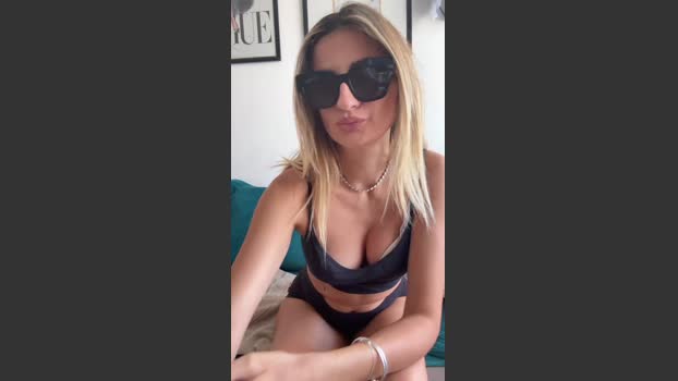 Evelyn909 Webcam Webcam SHOW @ Cam4 15-10-2025