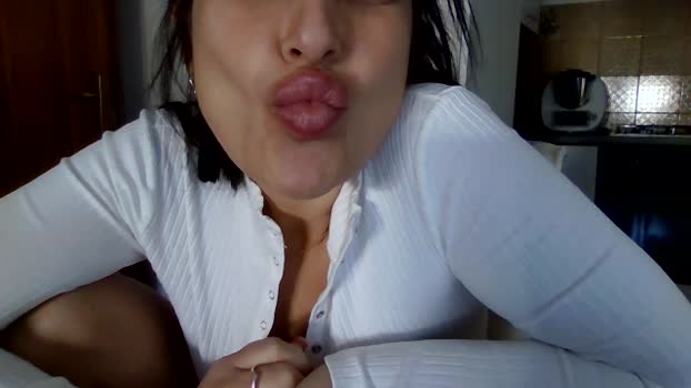chanelclarissa4 strip Webcam SHOW @ Cam4 17-10-2025