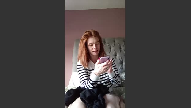 Housewife_Kirst natural Webcam SHOW @ Cam4 19-10-2025