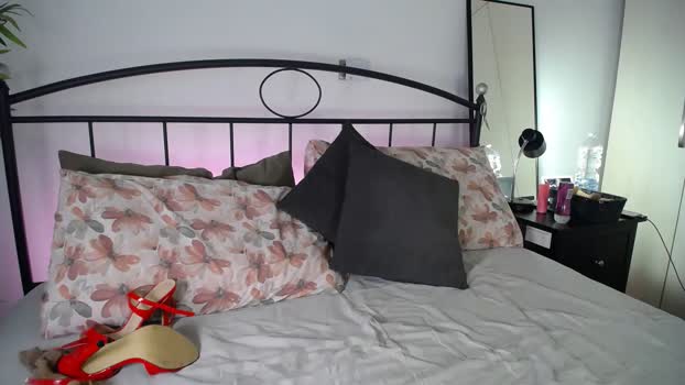 Michelina87 deepthroa Webcam SHOW @ Cam4 19-10-2025