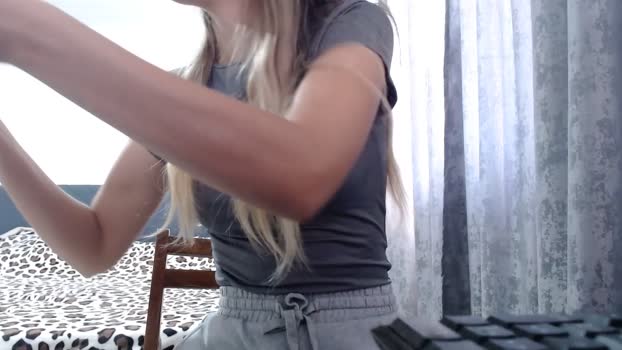 Amedeia spank Webcam SHOW @ Cam4 21-10-2025