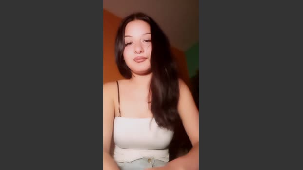 Princessgang kiss Webcam SHOW @ Cam4 21-10-2025