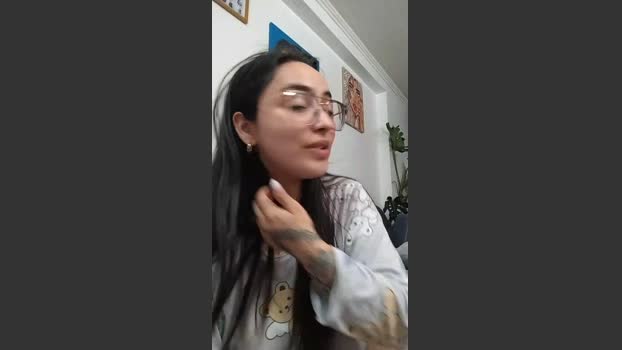 Latinaakita4 ass Webcam SHOW @ Cam4 22-10-2025