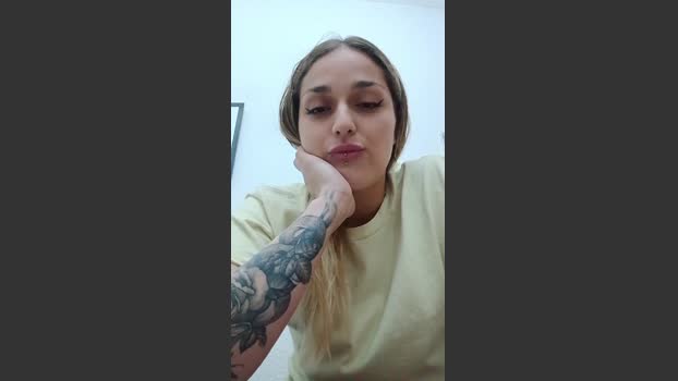 Olita_putita Cam Webcam SHOW @ Cam4 25-10-2025