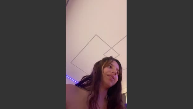 Mirellaoliveira toy Webcam SHOW @ Cam4 28-10-2025