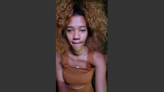 MoanaFrenchy ass Webcam SHOW @ Cam4 27-10-2025