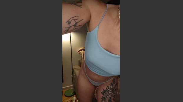 feliciabruna suckcock Webcam SHOW @ Cam4 28-10-2025