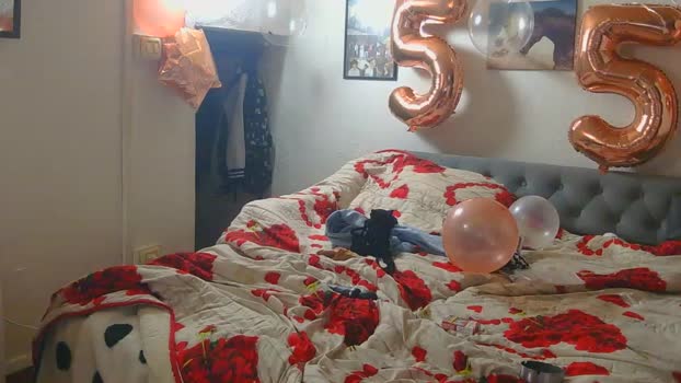 Couplemilf2 bigcock Webcam SHOW @ Cam4 02-11-2025