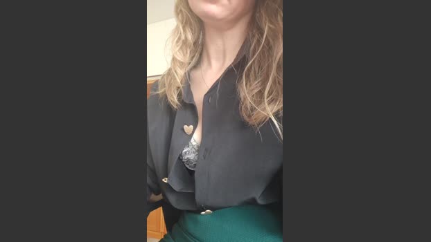 Secretairenue Naked Webcam SHOW @ Cam4 03-11-2025