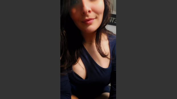 Roxannepiggy nasty Webcam SHOW @ Cam4 04-11-2025