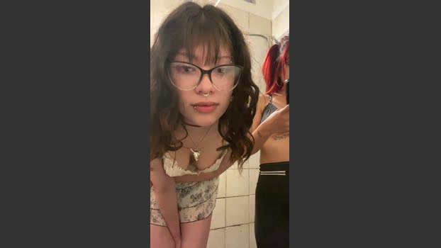 Coloradahot1 yummy Webcam SHOW @ Cam4 04-11-2025