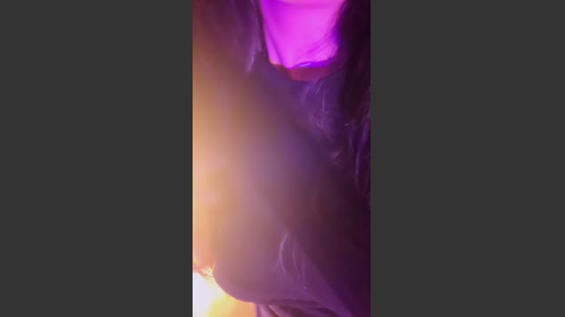 Aloneathome22 strip Webcam SHOW @ Cam4 06-11-2025