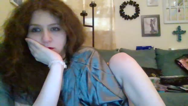 QueenCrimson Porn Webcam SHOW @ Cam4 09-11-2025