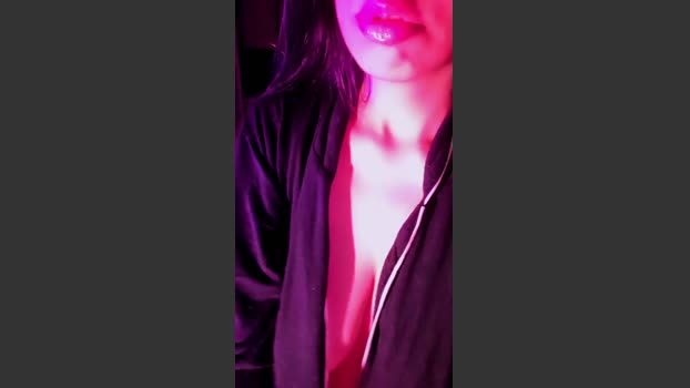 Aloneathome22 Porn Webcam SHOW @ Cam4 11-11-2025