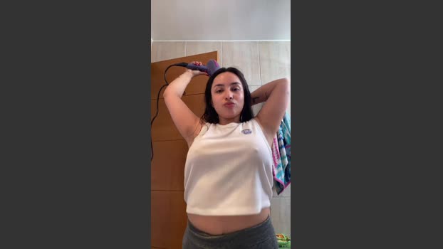 Latinaakita4 tits Webcam SHOW @ Cam4 11-11-2025