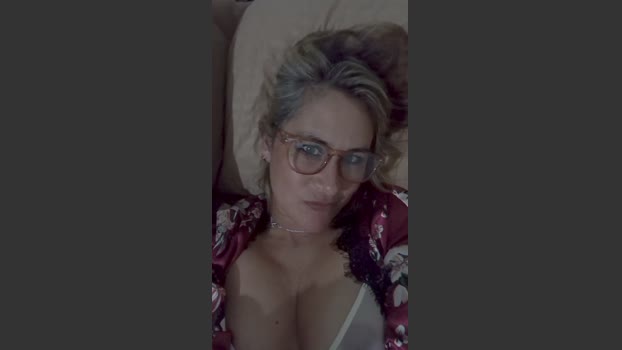 Viviana48A kiss Webcam SHOW @ Cam4 12-11-2025