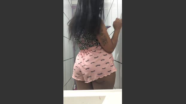 IsaFernandes lick Webcam SHOW @ Cam4 13-11-2025