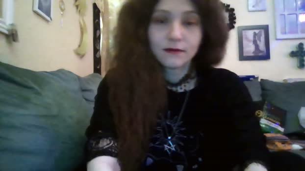 QueenCrimson Show Webcam SHOW @ Cam4 18-11-2025