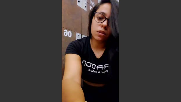 LollaBunny26 kiss Webcam SHOW @ Cam4 18-11-2025