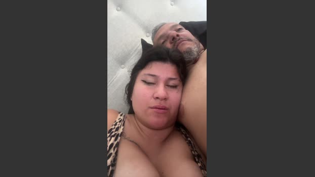 Pareja_vregion suckcock Webcam SHOW @ Cam4 28-11-2025
