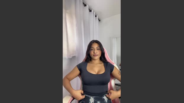 laura2041 bigtoys Webcam SHOW @ Cam4 05-12-2025